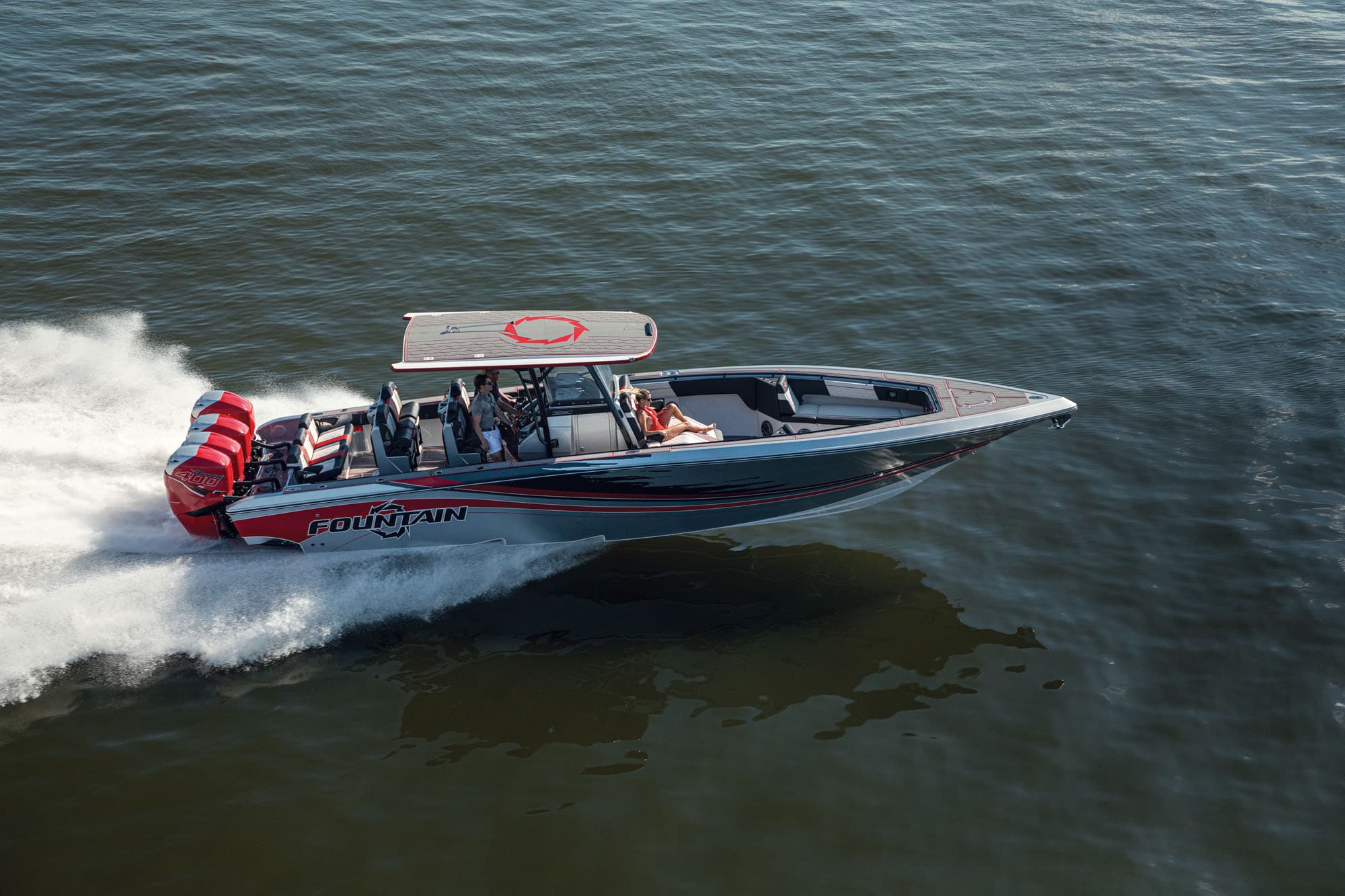2020 Fountain 38SC Boat Test, Pricing, Specs
