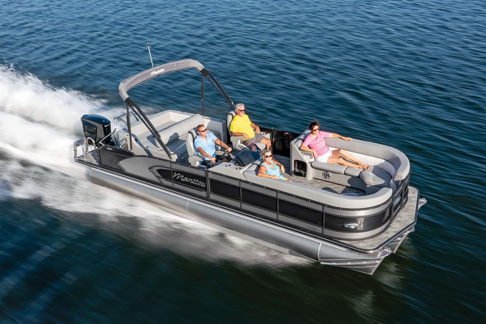 2020 Manitou 25 Legacy SL | Boating Mag