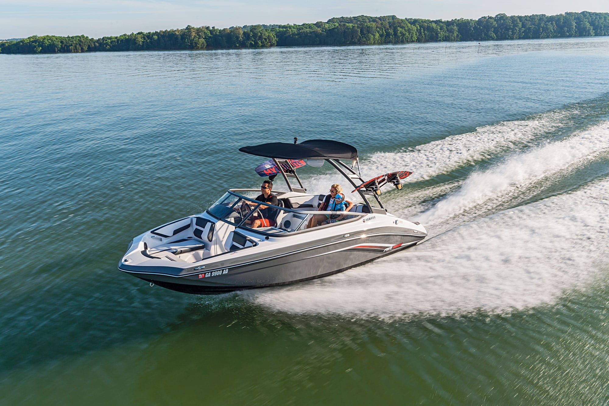 Yamaha AR195 Boat Test | Boating Mag