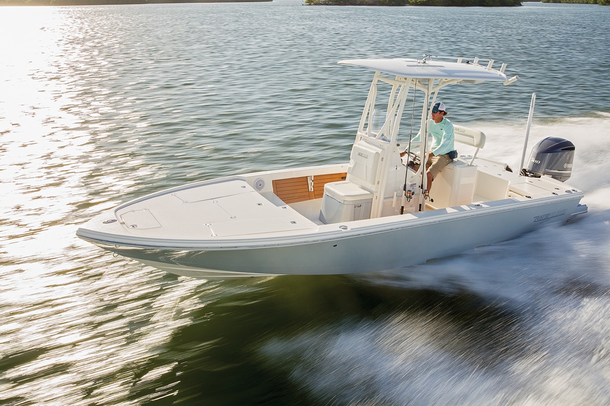 2017 Boat Buyers Guide: Pathfinder 2500 Hybrid | Boating Mag