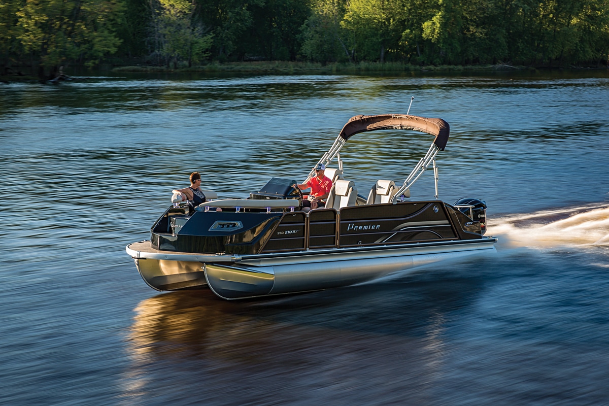 2017 Boat Buyers Guide: Premier 250 Velocity | Boating Mag