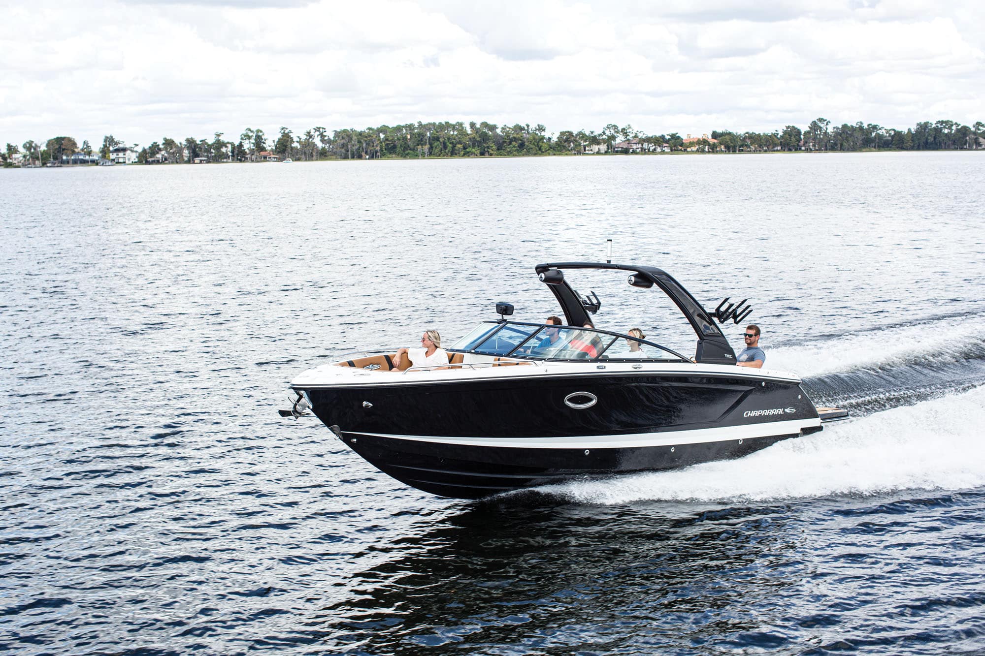 2022 Chaparral 28 Surf Boat Test, Pricing, Specs