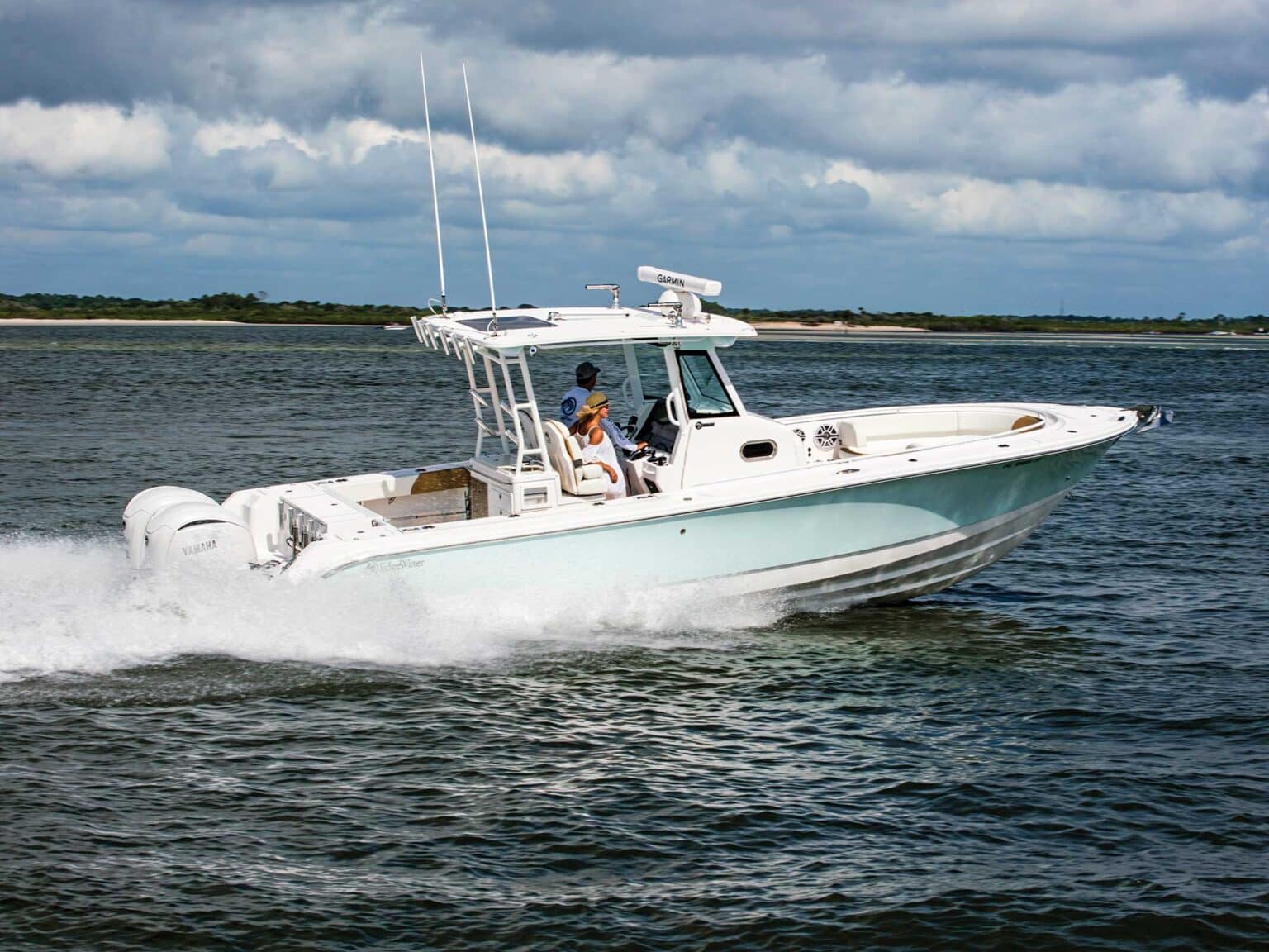 2024 EdgeWater 325CC Boat Test, Pricing, Specs | Boating Mag