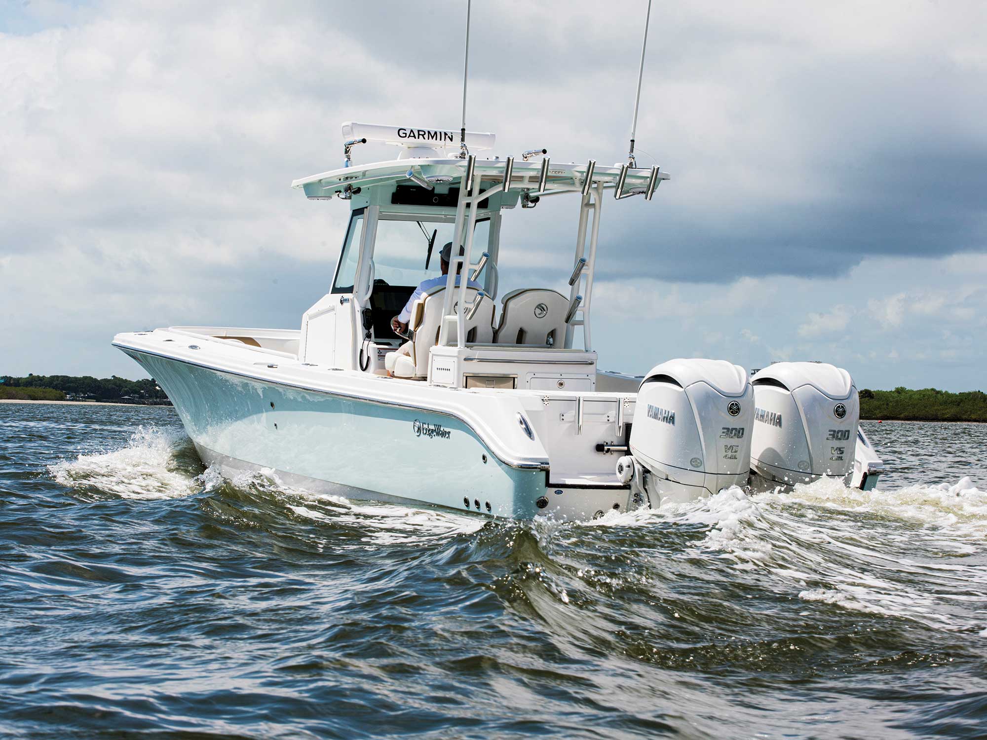 2024 EdgeWater 325CC Boat Test, Pricing, Specs | Boating Mag