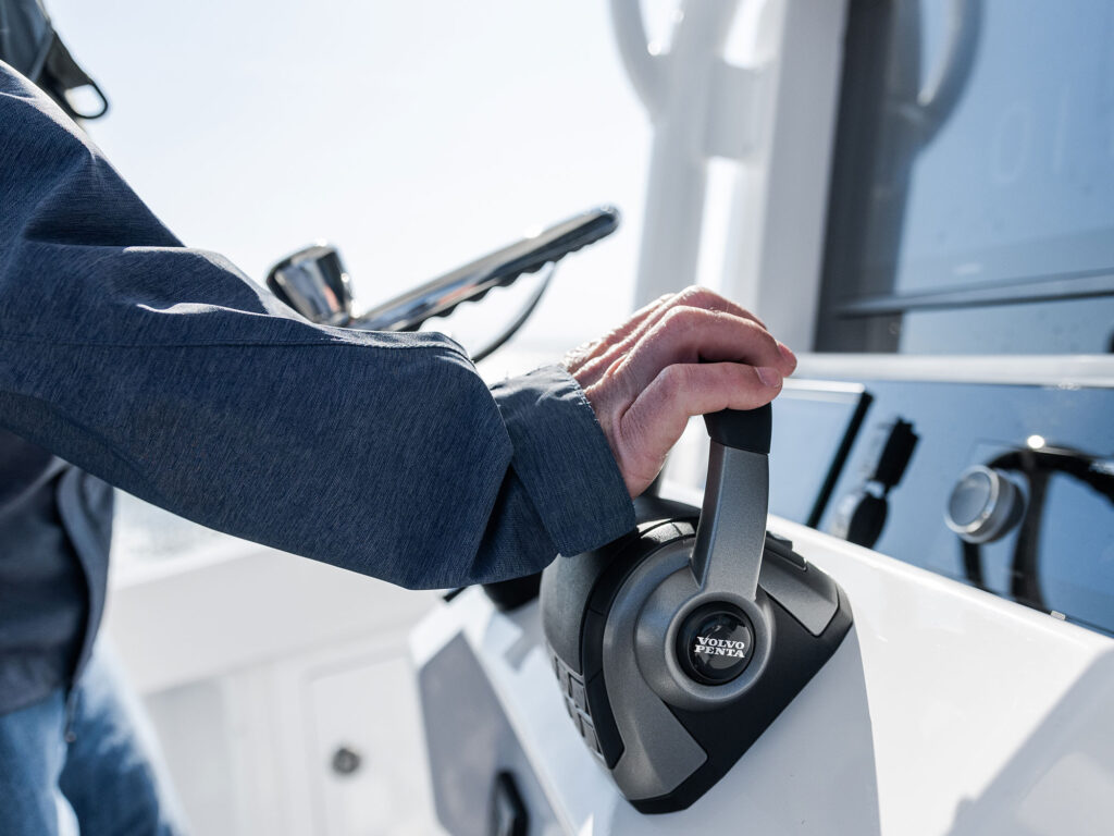 Throttle control for Volvo Penta