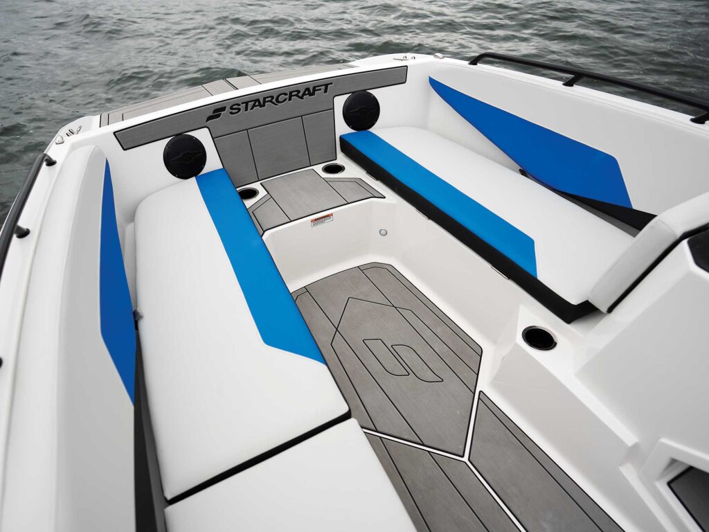 Starcraft SV 16 OB bow seating