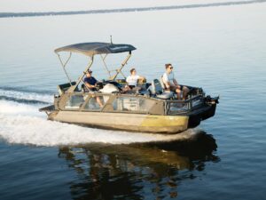 Sea-Doo Switch Fish 21 on the lake