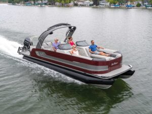 SunChaser Calais 25 SB DC cruising smoothly