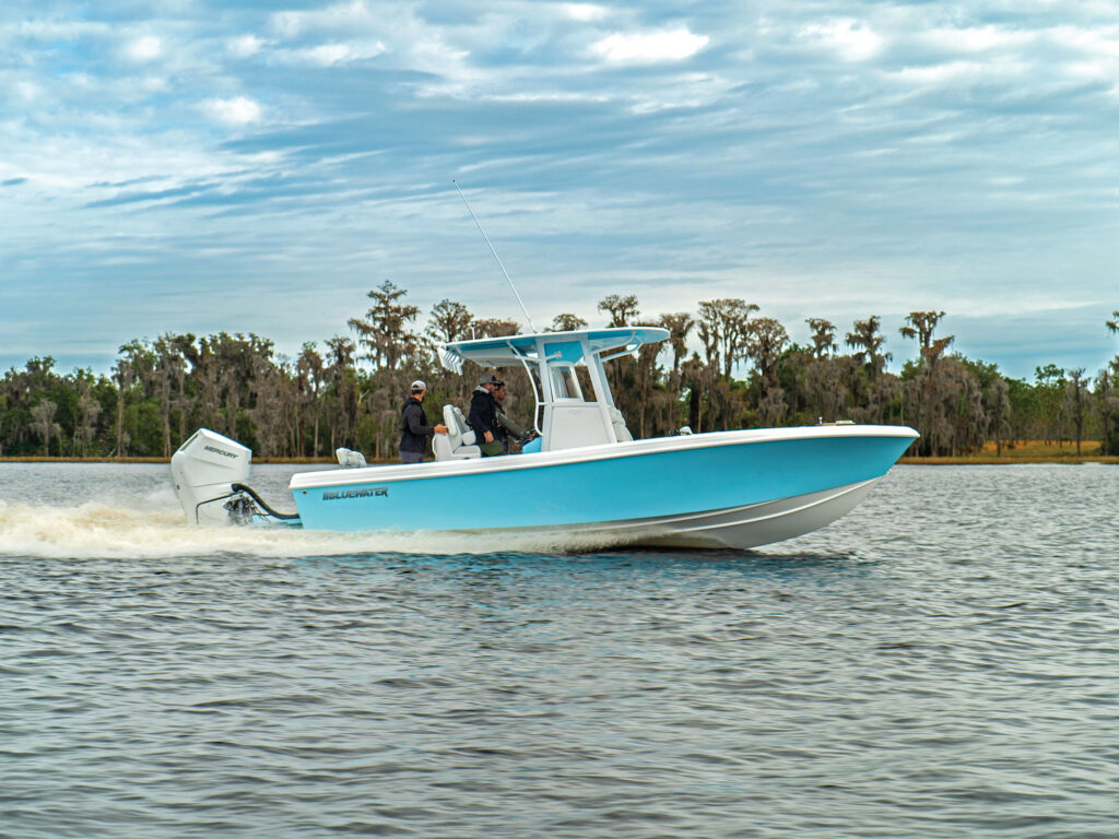 Bluewater 25T running near shore