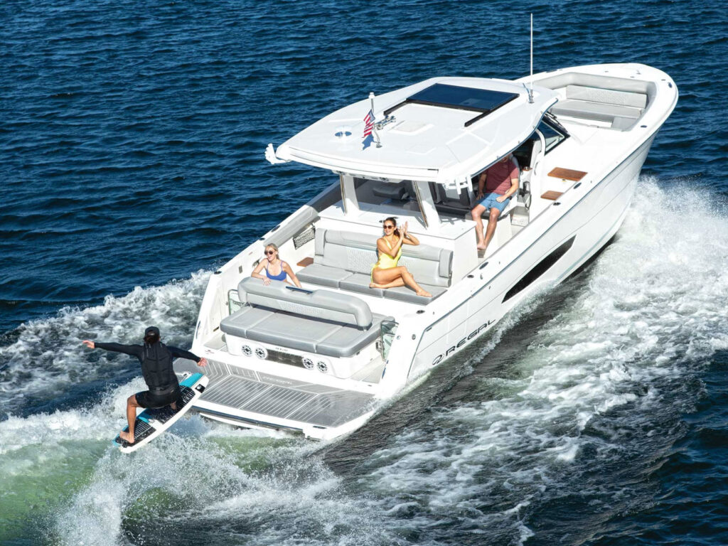 Regal 38 Surf