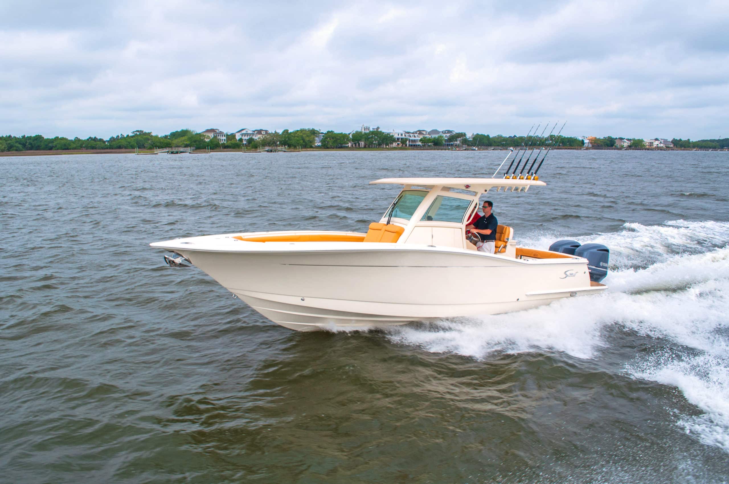 Scout 300 LXF | Boating Mag