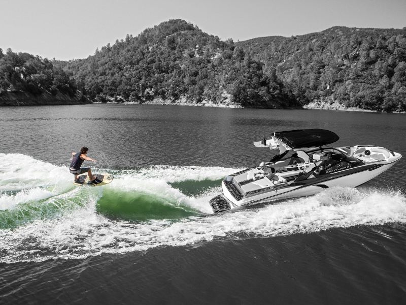 zachstovall.com
+1 407-492-8774
1877 Karolina Ave.
Winter Park, FL 32789 Centurion Fi23 Wakesurfing Review