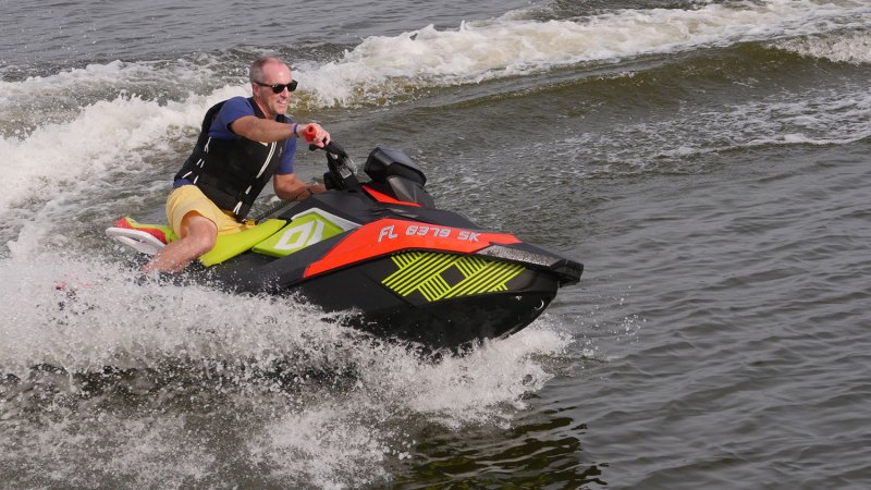 Making nice turns on the Sea-Doo SPARK TRIXX