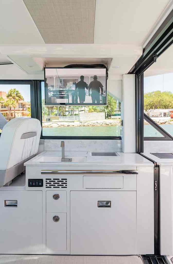 Regal 36 Grande Coupe entertainment center