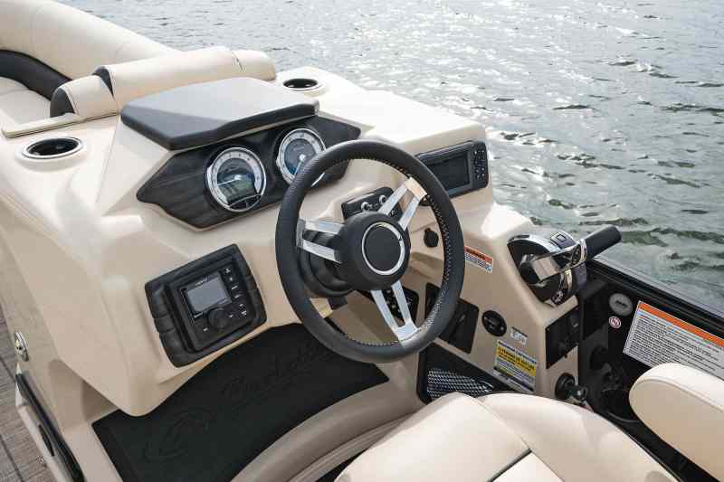 Barletta E24QC helm