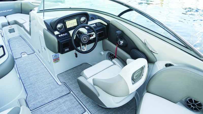Crownline 280 SS helm