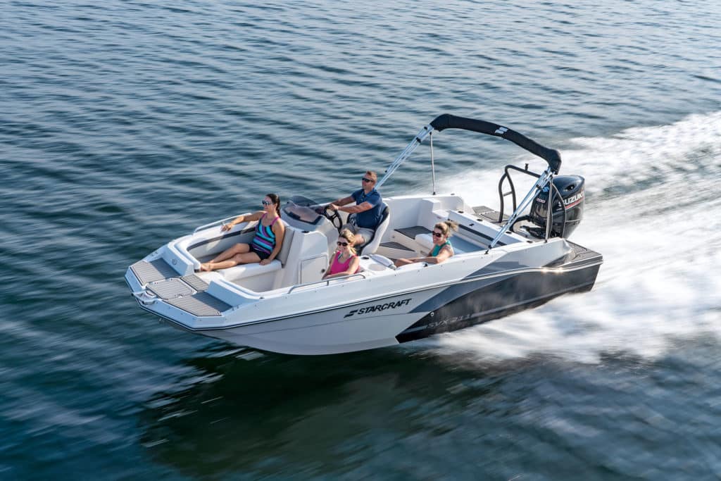 Starcraft SVX 211 OB running shot