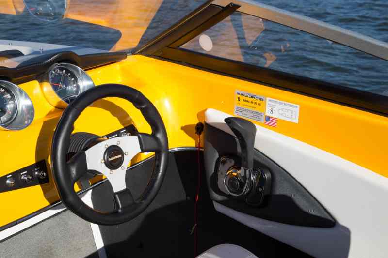 Outboard vs Sterndrive vs Jet Drive
