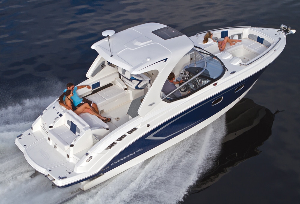 Chaparral 327 SSX | Boating Mag