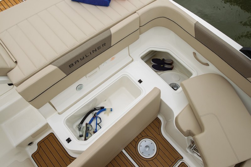 Bayliner VR6