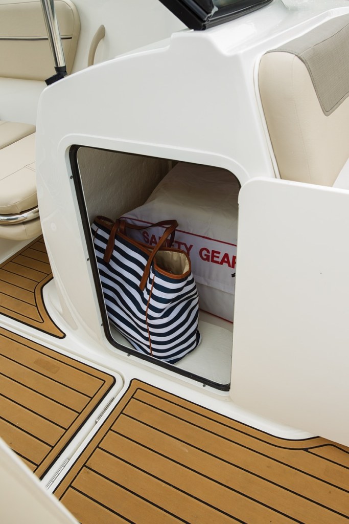 Bayliner VR6