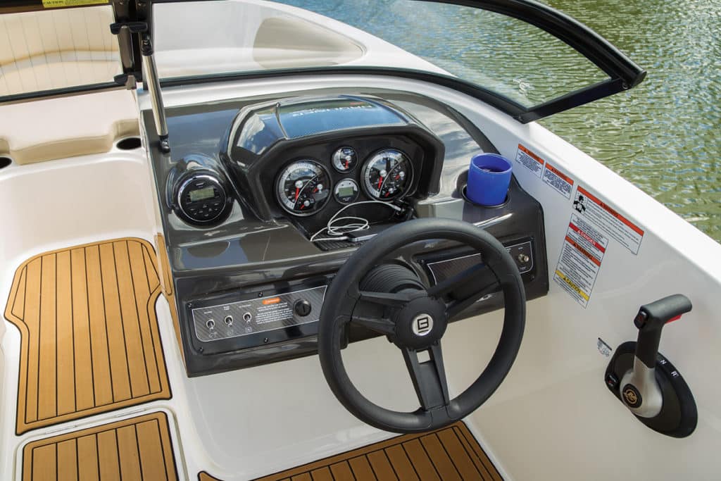 Bayliner VR6