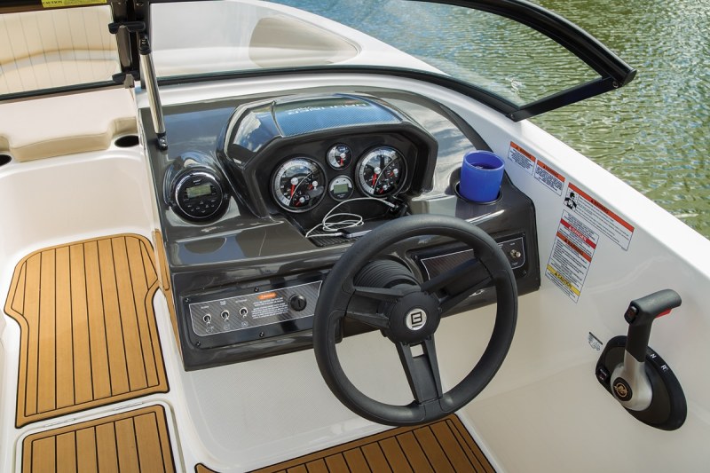 Bayliner VR6