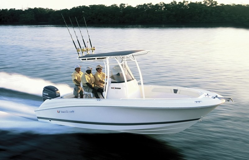 LOA: 22'4"
Beam: 8'8"
Draft: 1'3" (outboard up)
Displacement (approx. without engines): 3,573 lb.