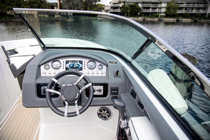 Regal 2800 Bowrider