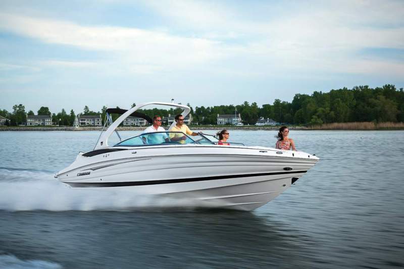 LOA: 29'0"
Beam: 8'6"
Draft (max): 3'4"
Displacement (approx.): 6,285 lb.
Transom Deadrise: 21 degrees
Bridge Clearance: 5'4½"
Fuel Capacity: 68 gal.
Max Horsepower: 430
Available Power: Single MerCruiser or Volvo Penta gasoline sterndrive engines to 430 hp