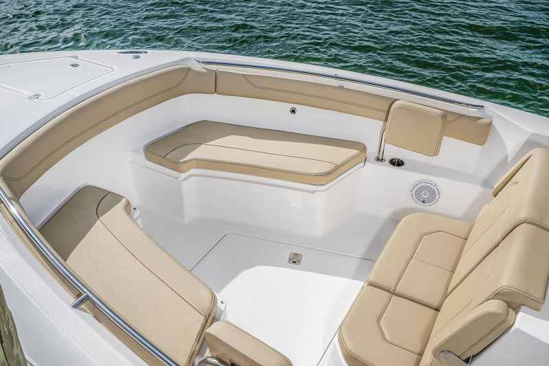 Pursuit S288 Sport Boat Test