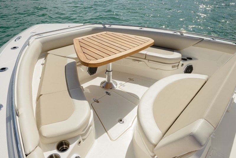 Boston Whaler 420 Outrage