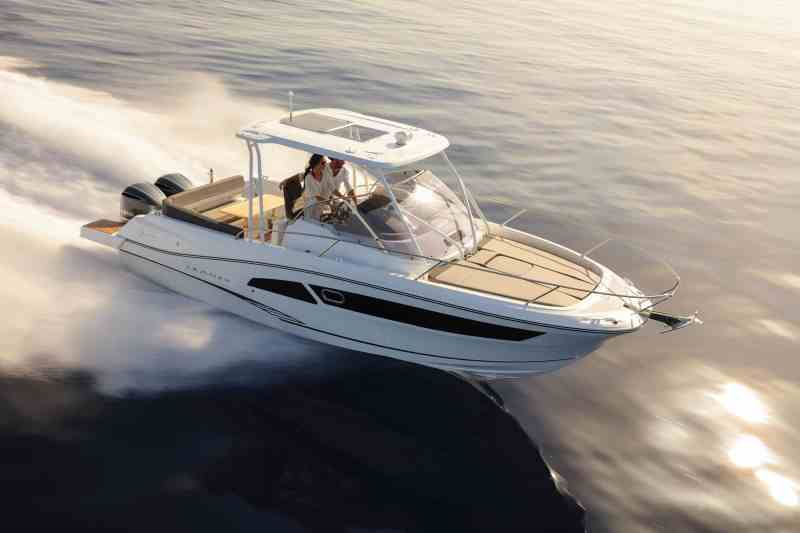 Jeanneau Leader 9.0 Boat Test
