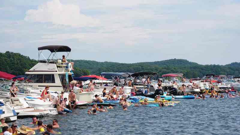 LOTO race fans