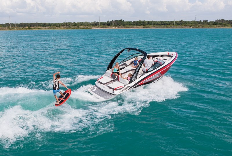 Regal 2300 RX Surf