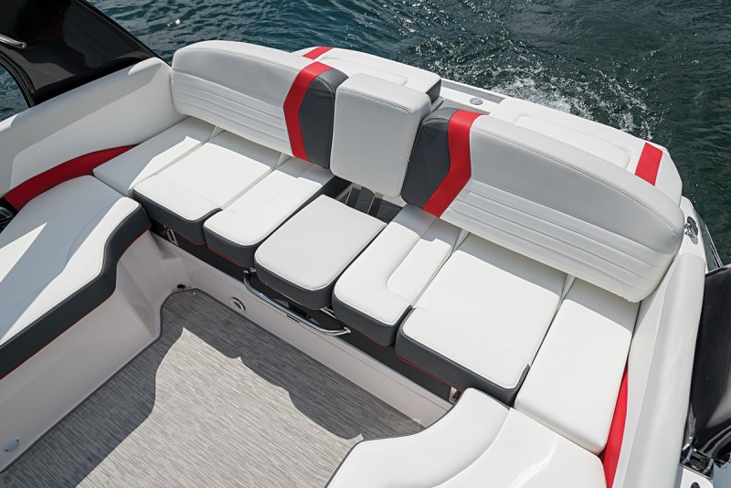 Regal 2300 RX Surf
