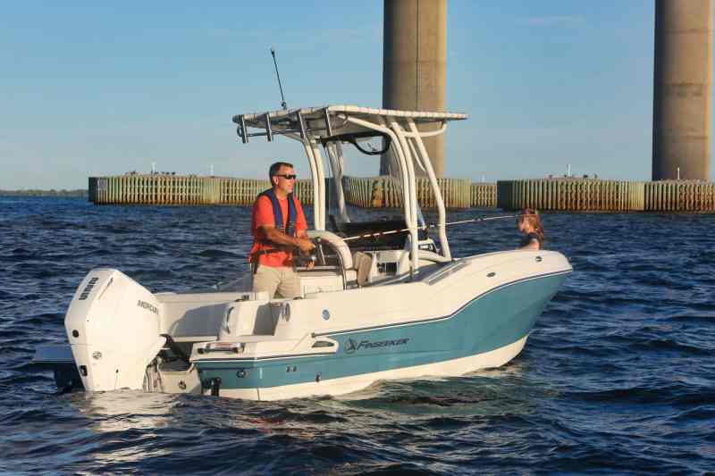 Finseeker 220 Center Console fishing under a bridge