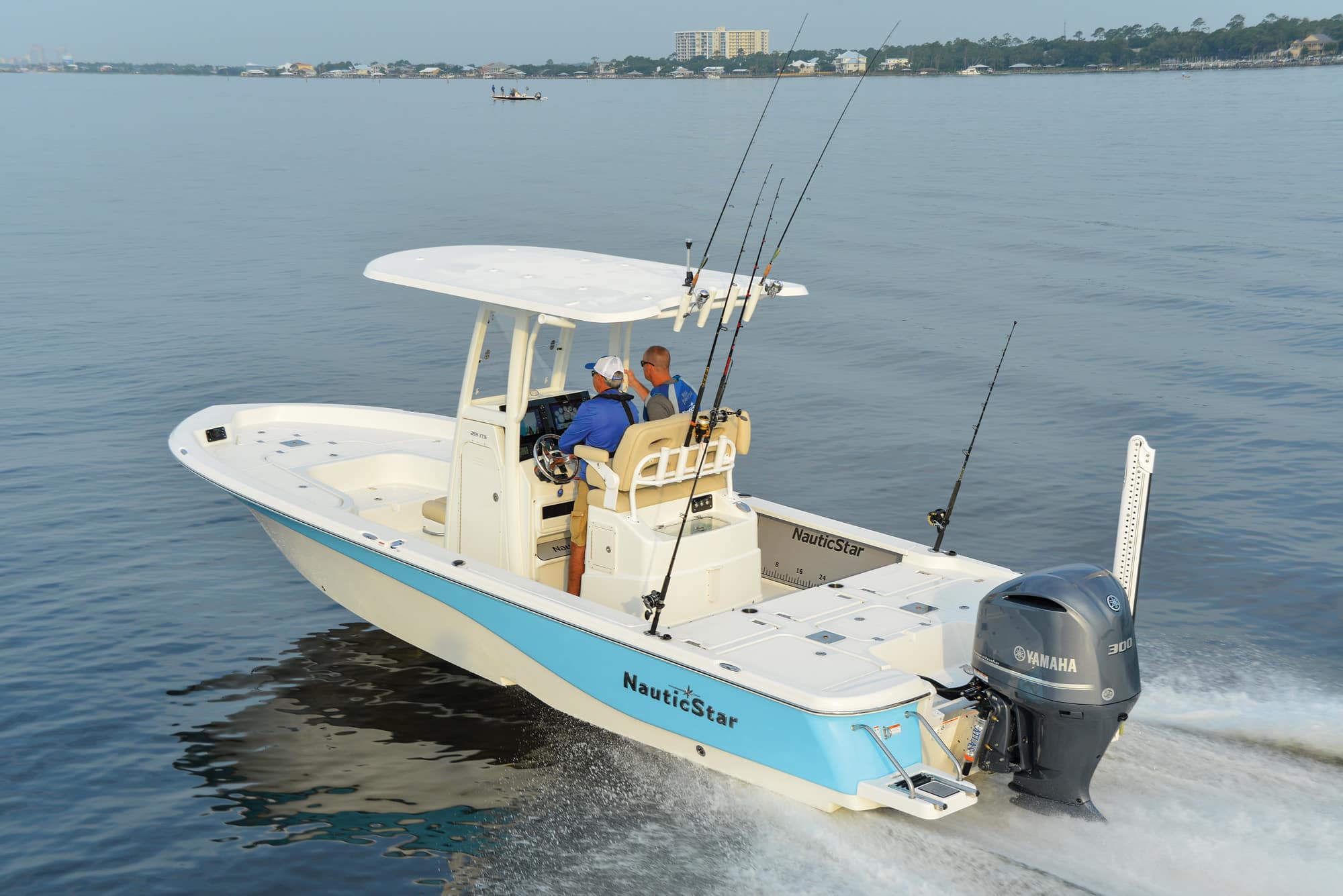 2018 Boat Buyers Guide: NauticStar 265 XTS | Boating Mag