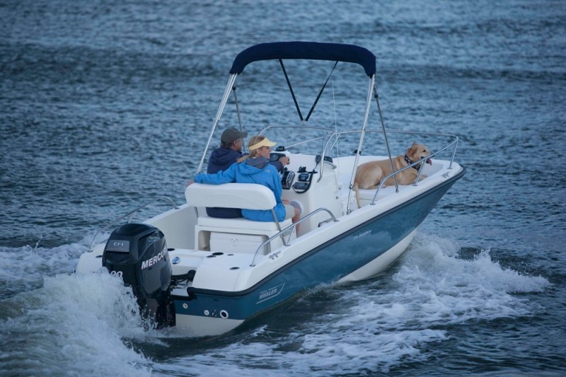 Boston Whaler Goes to the Mats for Early Adoptors Boston Whaler Goes to the Mats for Early Adoptors
