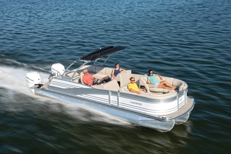 LOA: 26'9"
Beam: 8'6"
Dry Weight: 4,609 lb. (without engine)
Seating/Weight Capacity: 9/3,044 lb.
Fuel Capacity: 97 gal. More Information: harrisboats.com