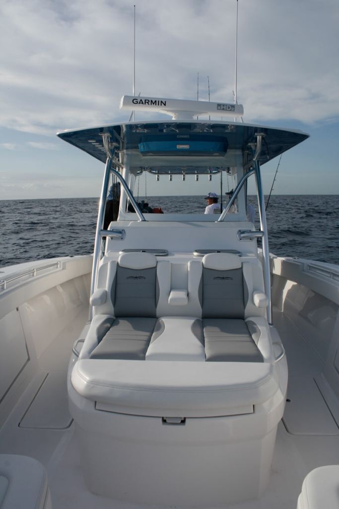 Invincible 42 Center Cabin