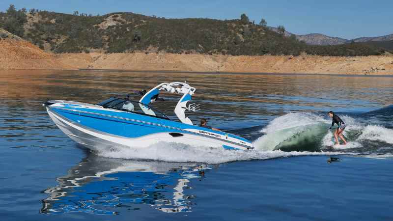 2017 Centurion Boats