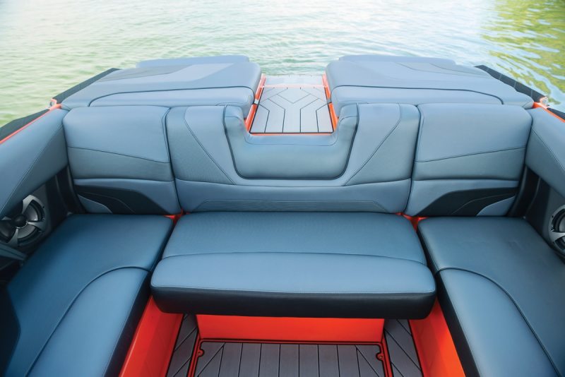 Malibu Wakesetter 22 MXZ
