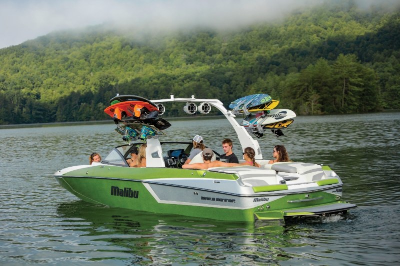 Malibu Wakesetter 24 MXZ