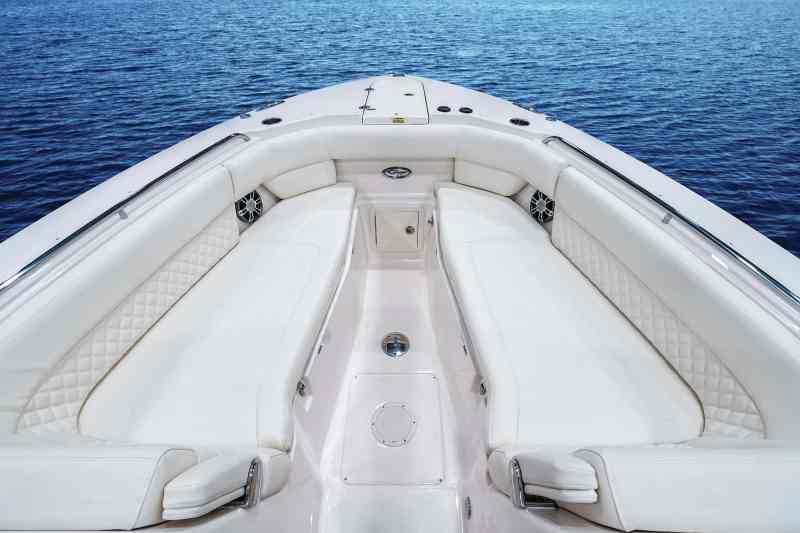 Freedom 307 bow seats