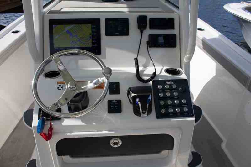 2200 CC helm