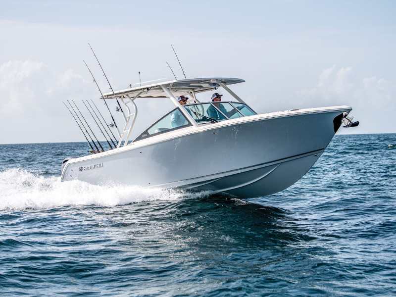 BTG0522-FT2-Sailfish-276-1 Sailfish 276DC running