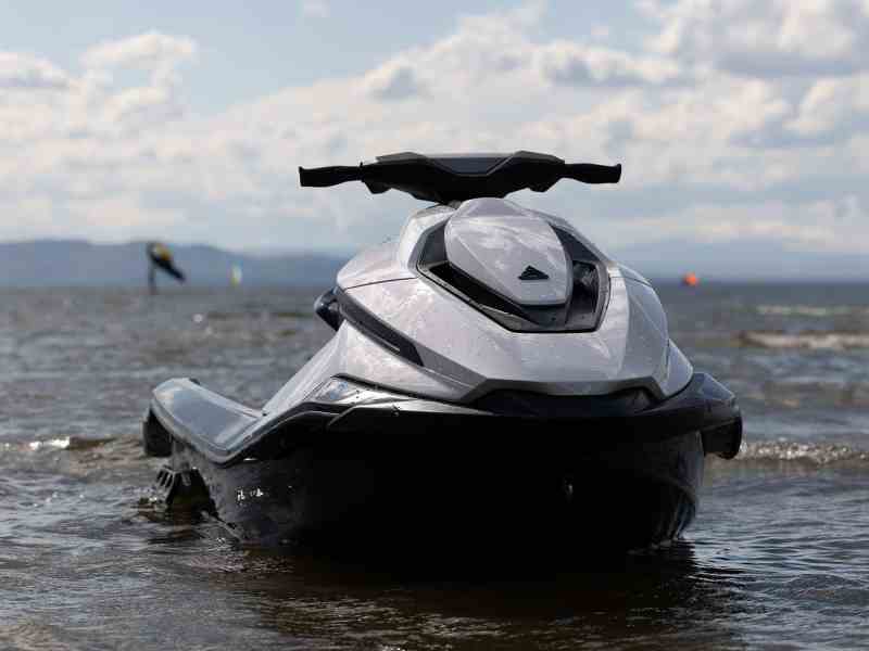 Taiga Orca Carbon at rest