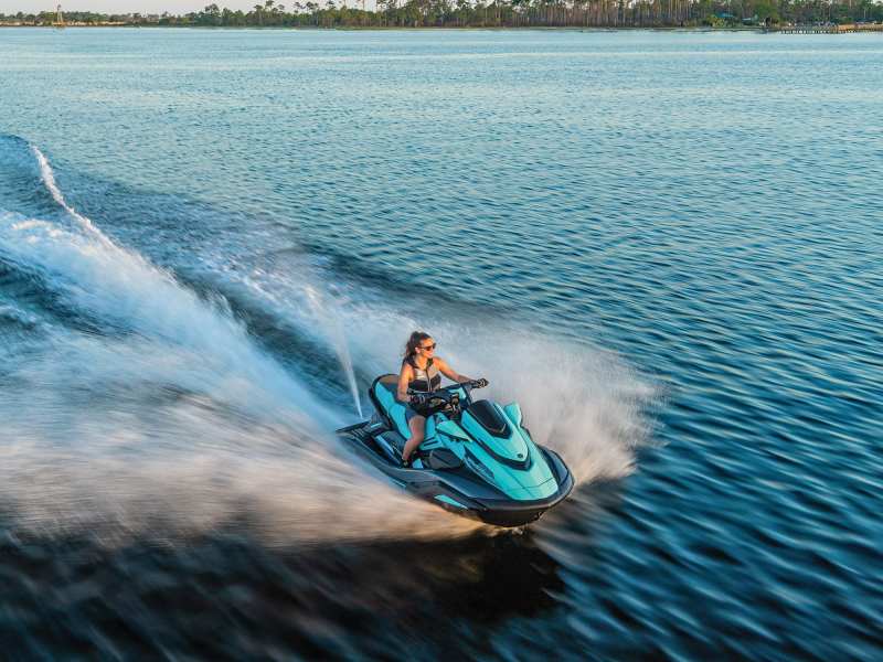 Yamaha FX Limited SVHO running fast
