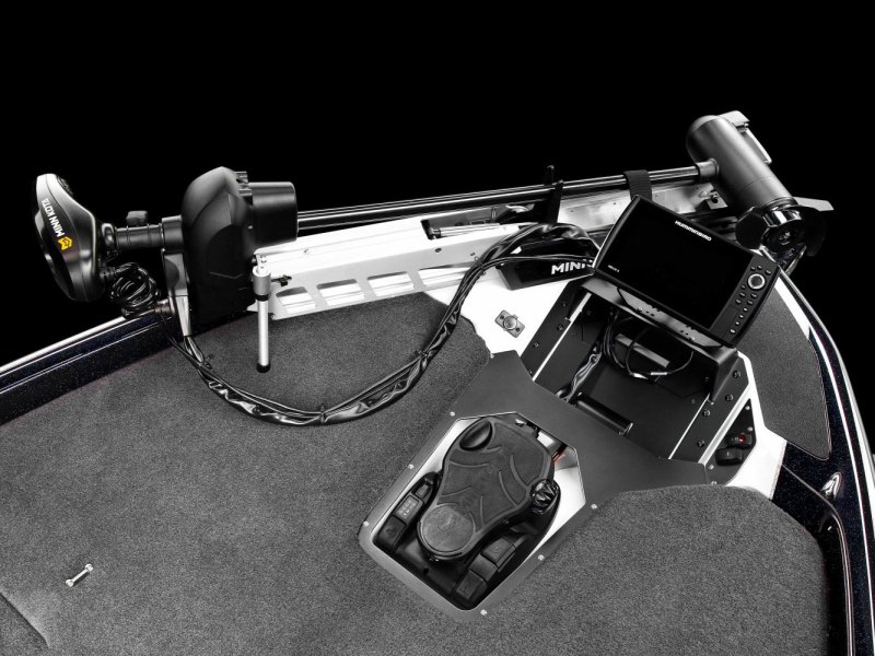 Skeeter ZXR19 trolling motor